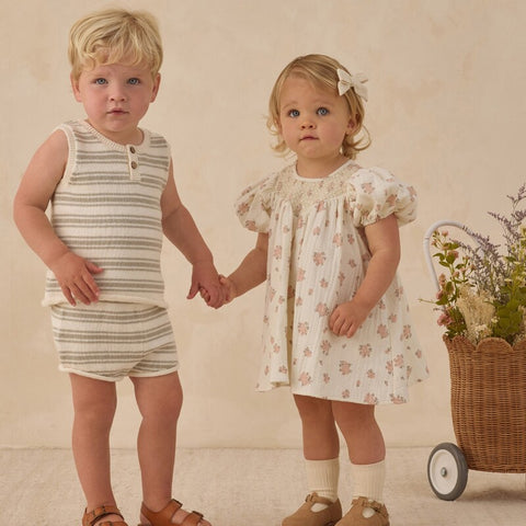 【D1】Quincy Mae（クインシーメイ）2026SS　CARINA   DRESS   -GARDEN ROSE-  花柄ワンピース