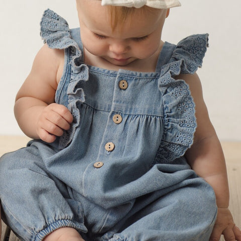 【D1】Quincy Mae（クインシーメイ）2026SS　NOVA  ROMPER   -CHAMBRAY-  ライトウェイトデニムロンパース