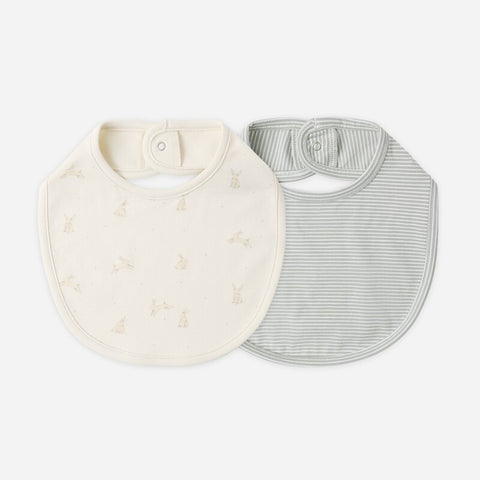 【D1】Quincy Mae（クインシーメイ）2026SS JERSEY SNAP BIB  PACK -BUNNIES, SAGE MICROSTRIPE-  ジャージー スナップビブ、スタイ2枚セット