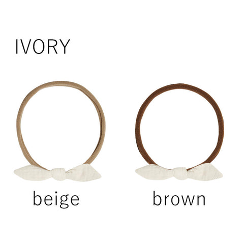 Quincy Mae（クインシーメイ）2025SS LITTLE KNOT HEADBAND -IVORY-　リボン付きヘッドバンド、ヘアアクセ