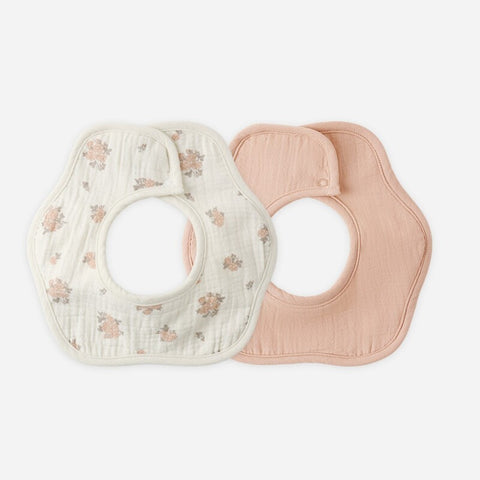 【D1】Quincy Mae（クインシーメイ）2026SS  FLOWER BIB PACK - GARDEN ROSE, MELON-  フラワービブ、スタイ2枚セット