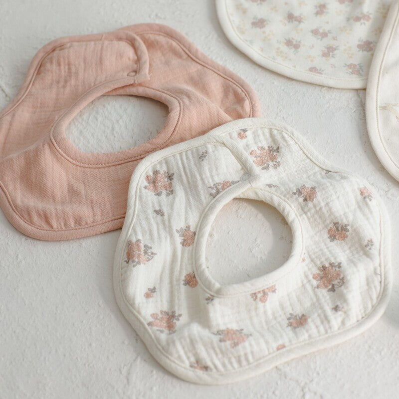 D1】Quincy Mae（クインシーメイ）2026SS FLOWER BIB PACK - GARDEN