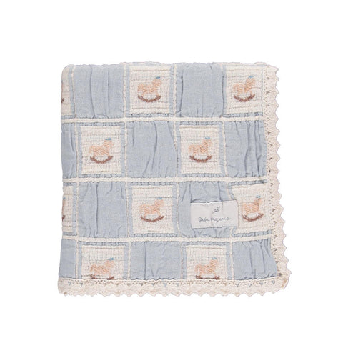 Bebe Organic（ベベオーガニック）2026AW Rocking Horse Blanket -Blue Horse Patchwork- ロッキングホース柄ブランケット、おくるみ