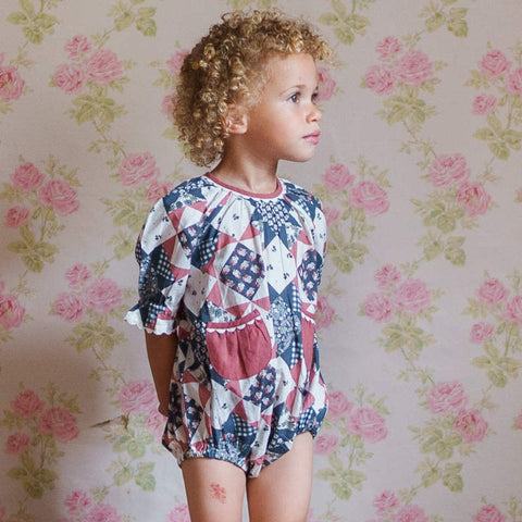 Little Cotton Clothes（リトルコットンクローズ）2026SS Romy Romper Patchwork Floral ロンパース