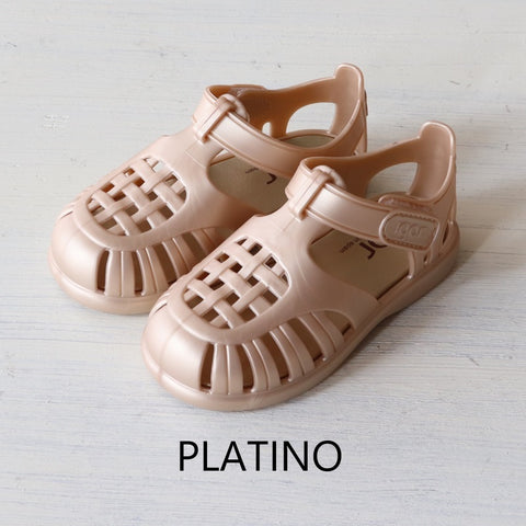 【送料無料】igor / イゴール TOBBY SOLID (トビー) キッズ サンダル ベルクロ 20～29size 12-18cm S10271