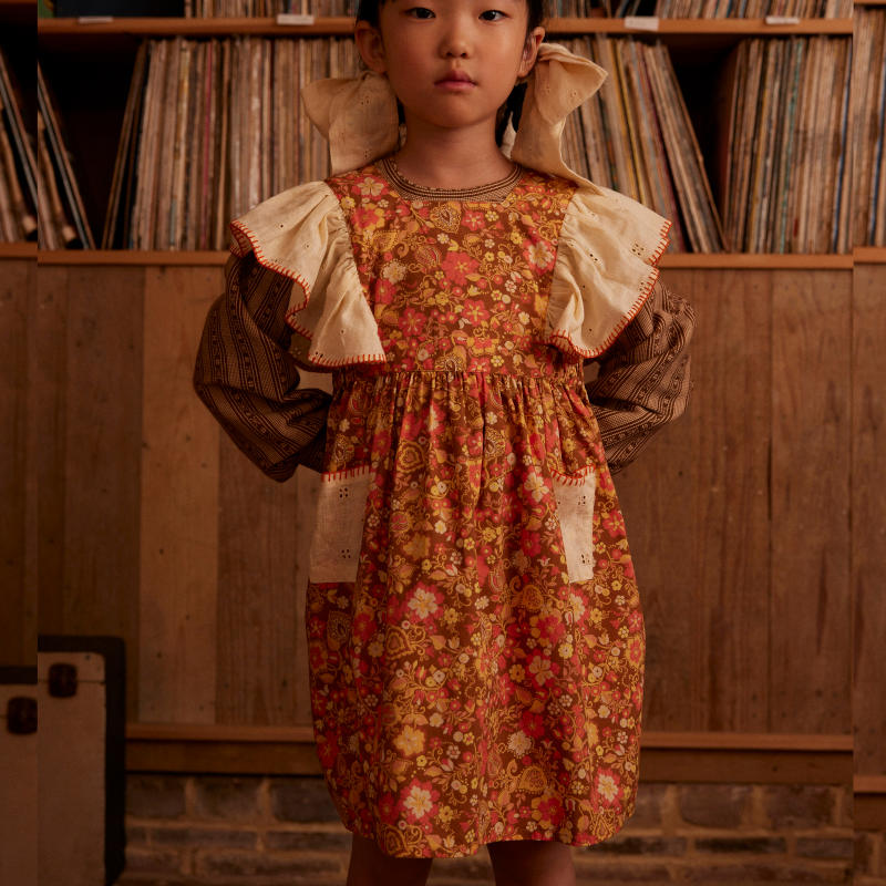 Apolina（アポリナ）2025AW Ursina Embroidered Pinafore