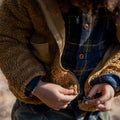 1 + in the family（ワンモア イン ザ ファミリー） 2026AW EMERALD -khaki- padded jacket ジャケット、アウター.