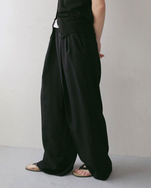 【4月下旬入荷次第お届けのご予約】anuke（アンヌーク） Woolchambray Tuck Pants 62710717.
