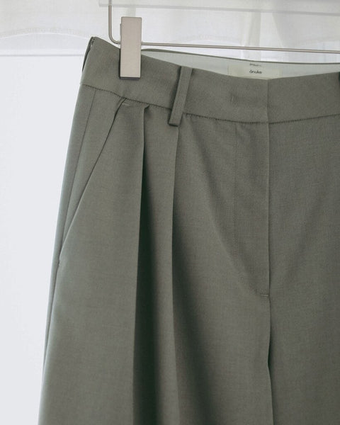 【2月中旬入荷次第お届けのご予約】anuke（アンヌーク） Twill Tuck Widepants 62710712.