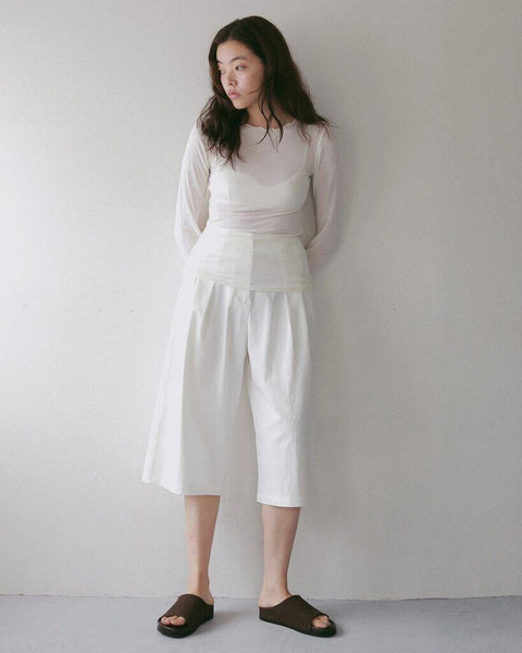 【4月上旬入荷次第お届けのご予約】anuke（アンヌーク） Tuck Bermuda Pants 62710705.