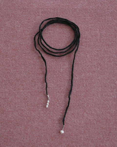 【2月中旬入荷次第お届けのご予約】anuke（アンヌーク） Silk Cord Choker 62710903.