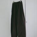 【3月中旬入荷次第お届けのご予約】anuke（アンヌーク） Volumetuck Cocoon Pants 62710710.