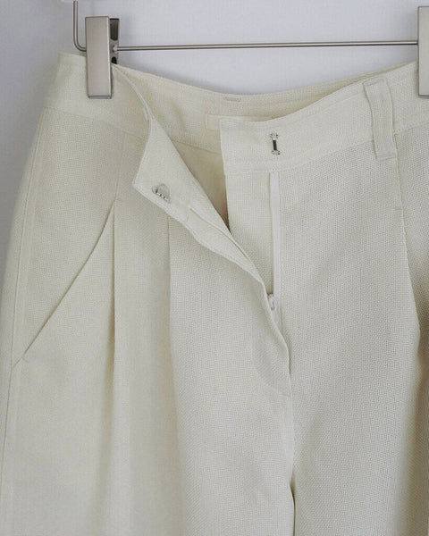 【3月中旬入荷次第お届けのご予約】anuke（アンヌーク） Tuck Half Pants 62710713.