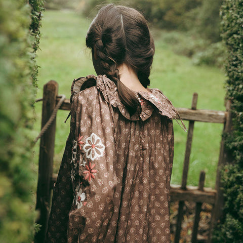 【D2】Lali Kids（ラリキッズ）2025AW Belle Dress in Brown Block Print キッズワンピース