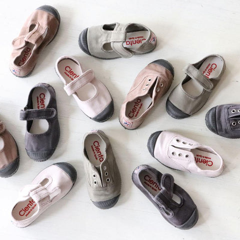 【送料無料】Cienta（シエンタ）ブラックソール Tストラップ(77N)、デッキシューズ スリッポン(70N)、ベルクロ(76N)