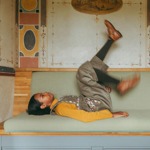 Lali Kids（ラリキッズ）2025AW Clara Romper in Cypress Corduroy　コーデュロイサロペット、オーバーオール