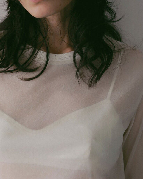 【2月中旬入荷次第お届けのご予約】anuke（アンヌーク） Slit Chiffon Tops 62710606.