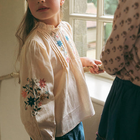 Lali Kids（ラリキッズ）2025AW Luna Top in Ivory　ブラウス、トップス