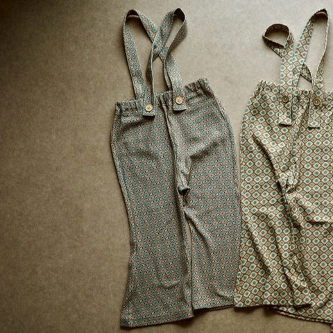 [Reservations for delivery in October] &amp;pal 2024AW moon pattern salo pett Moon flare overalls navy