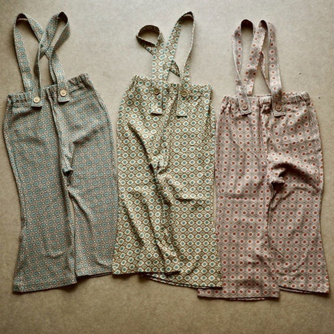 [Reservations for delivery in October] &amp;pal 2024AW moon pattern salo pett Moon flare overalls navy