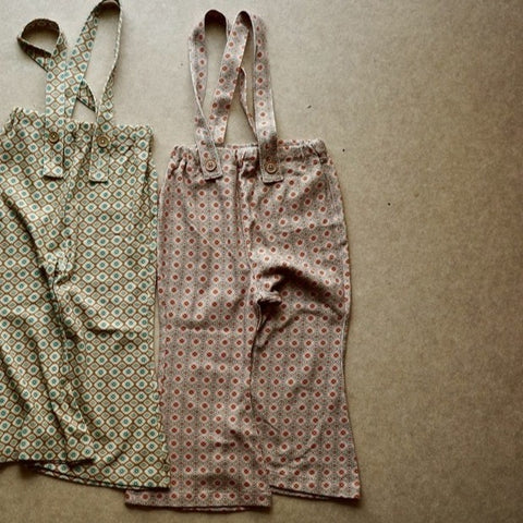 [Reservations for delivery in October] &amp;pal 2024AW moon pattern salo pett Moon flare overalls navy