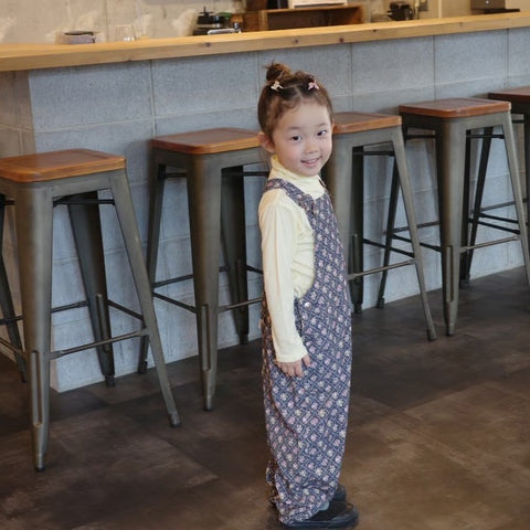 [Reservations for delivery in October] &amp;pal 2024AW moon pattern salo pett Moon flare overalls navy