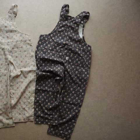 [Reservations for delivery in October] &amp;pal 2024AW moon pattern salo pett Moon flare overalls navy