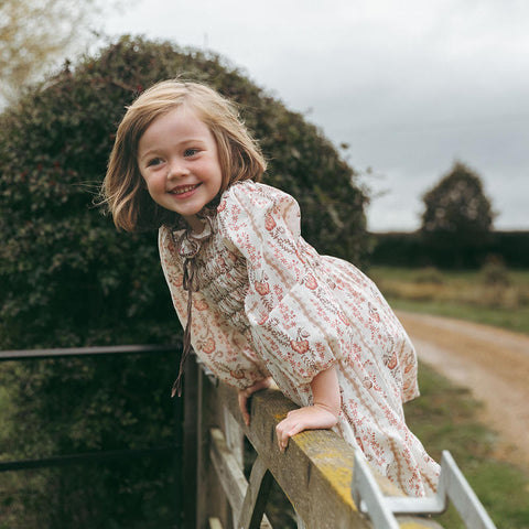 Lali Kids（ラリキッズ）2025AW Parvati Dress in Fall Vine Print キッズワンピース