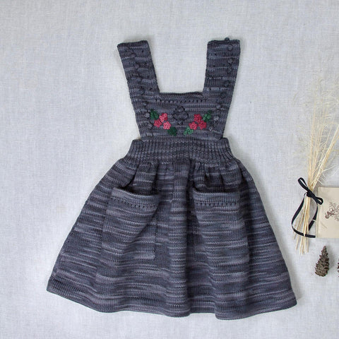 iver&amp;isla 2024AW floral embroidered pinafore -obsidian- Pinafore, apron dress