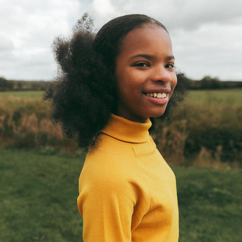 Lali Kids（ラリキッズ）2025AW Snap Turtleneck in Mustard　タートルネックトップス